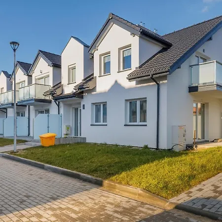 Sea Kropli Baltyku With Terrace By Renters Darłowo